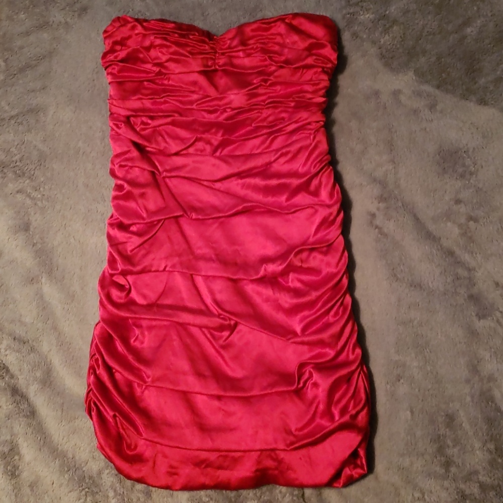 Red strapless dress